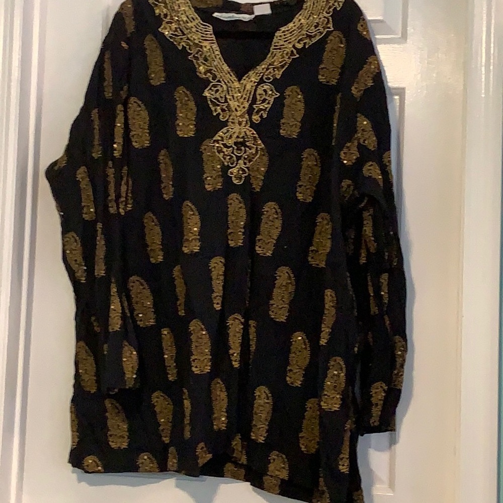 Dressy tunic with embellishments